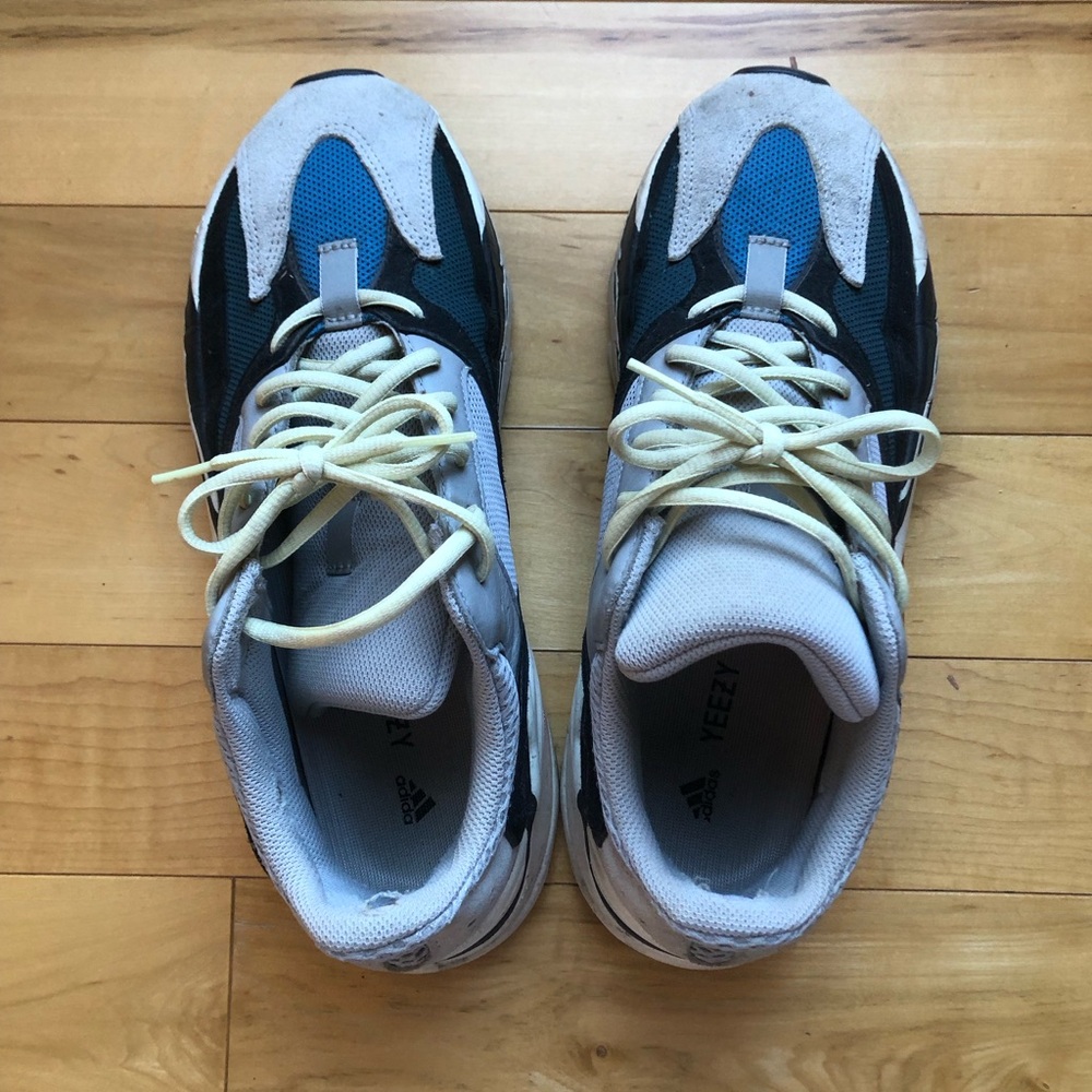 Yeezy Boost 700 wave runners
